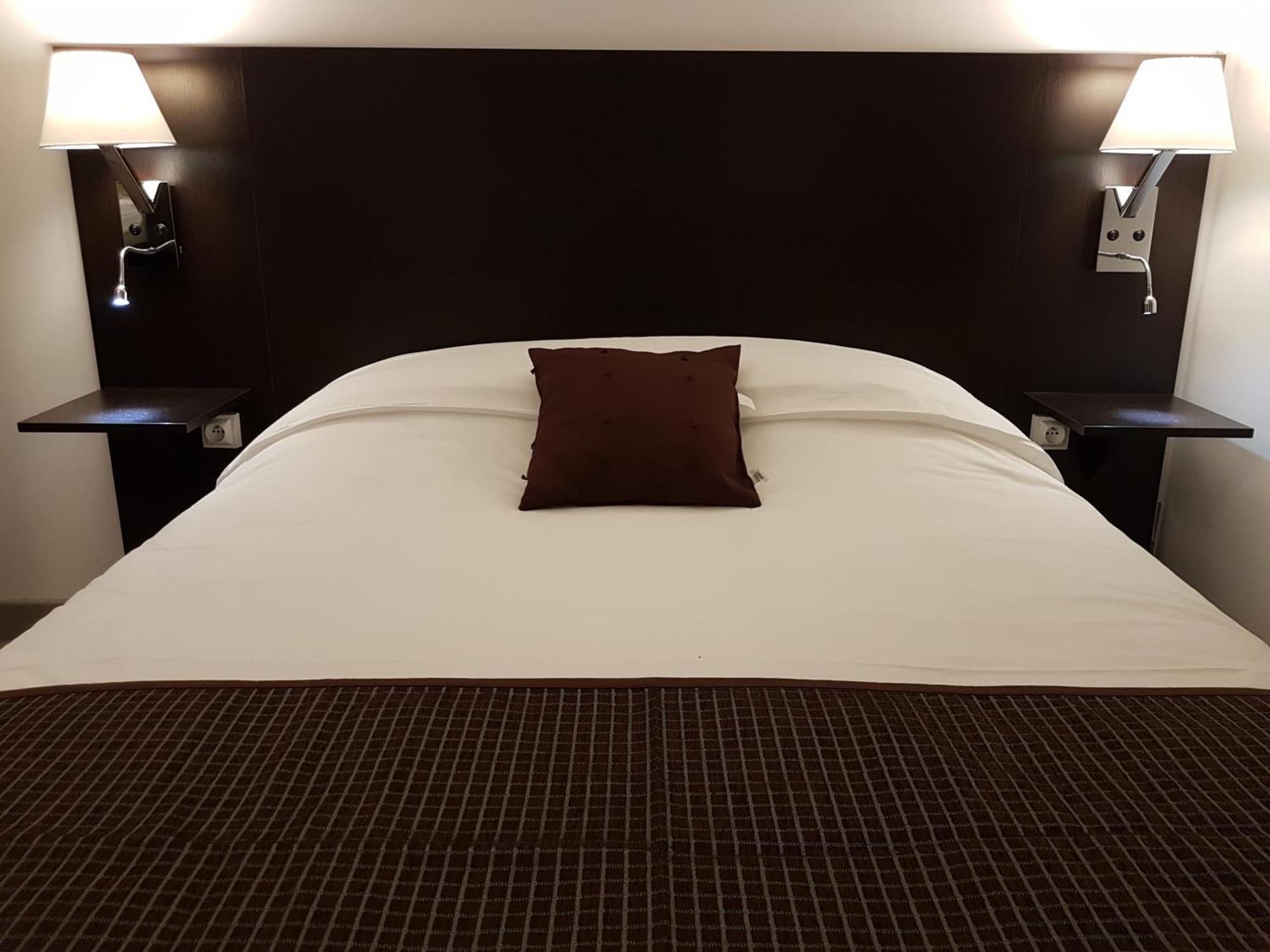 Nevers Hotel Экстерьер фото